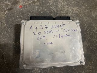 bontott AUDI A4 B7 Motorvezérlő