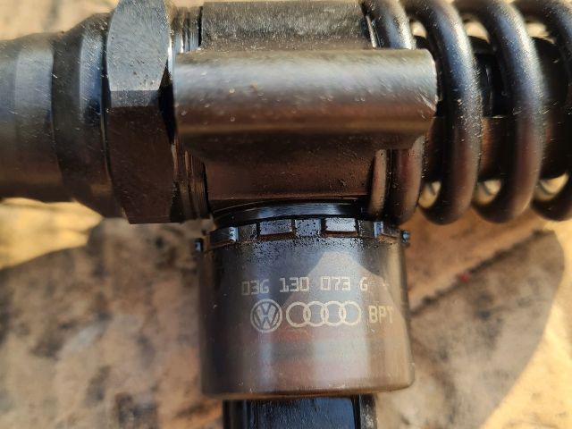 bontott AUDI A4 B7 Porlasztó (1 db)