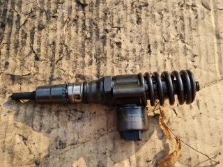 bontott AUDI A4 B7 Porlasztó (1 db)