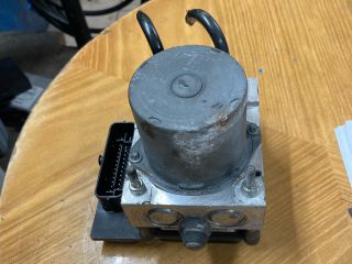 bontott AUDI A4 B7 ABS Kocka