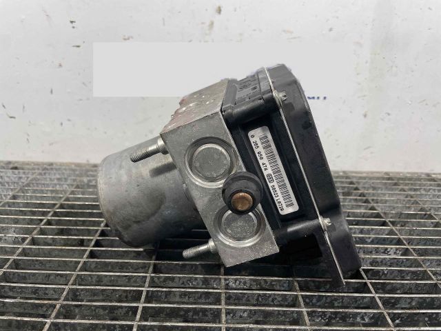 bontott AUDI A4 B7 ABS Kocka