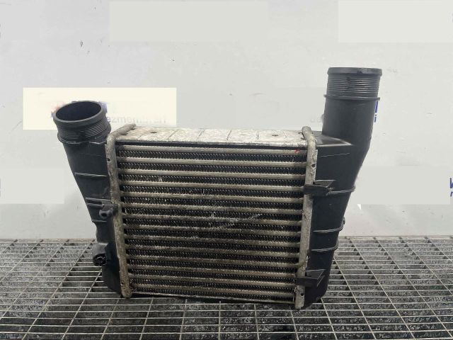 bontott AUDI A4 B7 Intercooler