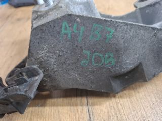 bontott AUDI A4 B7 Motor Tartó Bak (Fém)