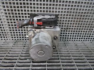 bontott AUDI A4 B7 ABS Kocka