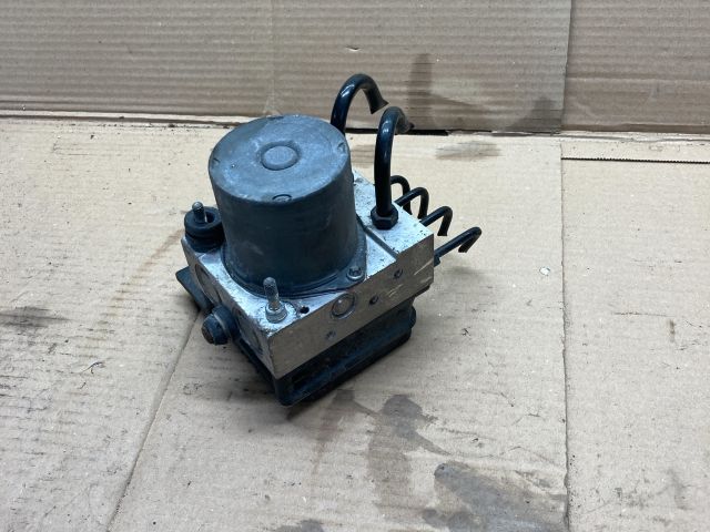 bontott AUDI A4 B7 ABS Kocka