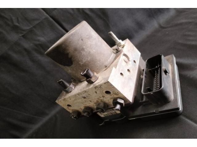 bontott AUDI A4 B7 ABS Kocka