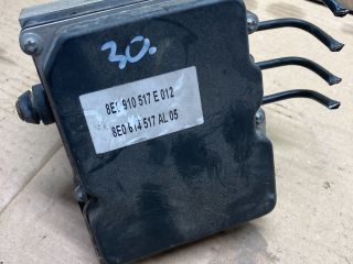 bontott AUDI A4 B7 ABS Kocka