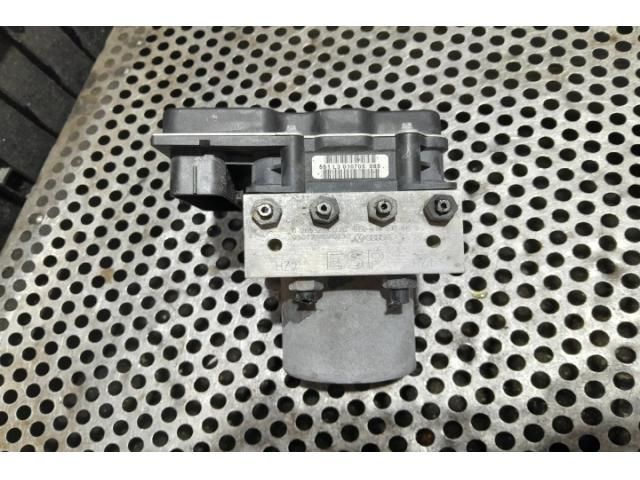 bontott AUDI A4 B7 ABS Kocka