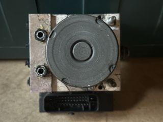 bontott AUDI A4 B7 ABS Kocka