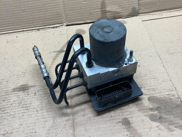 bontott AUDI A4 B7 ABS Kocka