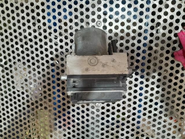 bontott AUDI A4 B7 ABS Kocka