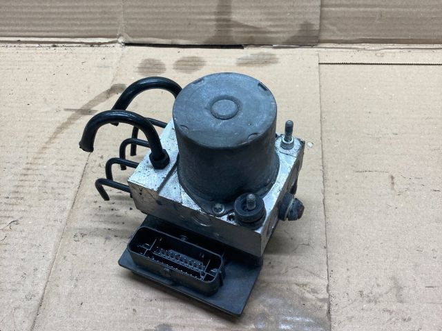 bontott AUDI A4 B7 ABS Kocka