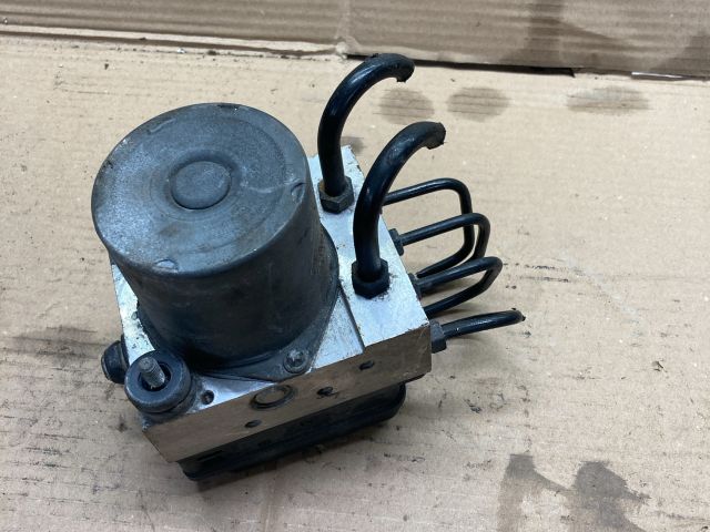 bontott AUDI A4 B7 ABS Kocka