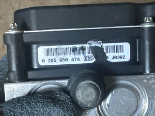 bontott AUDI A4 B7 ABS Kocka