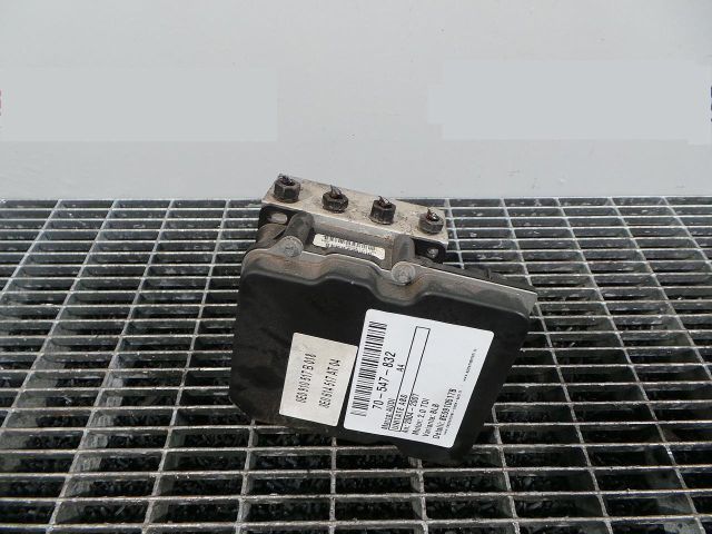 bontott AUDI A4 B7 ABS Kocka