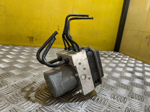 bontott AUDI A4 B7 ABS Kocka