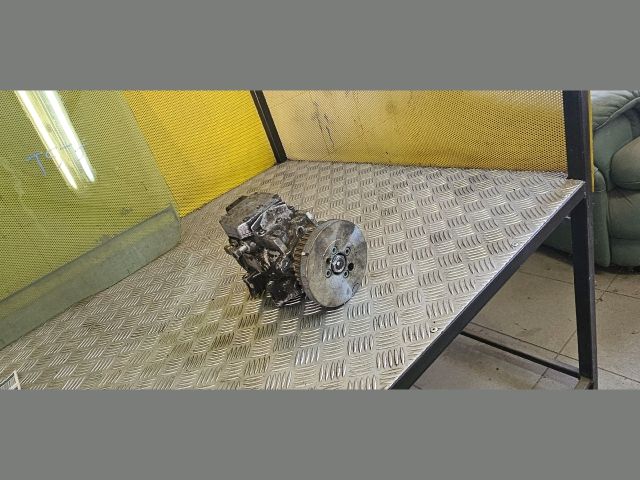 bontott AUDI A4 B7 Adagoló