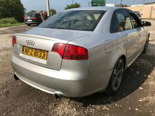 bontott AUDI A4 B7 Bal első Féknyereg Munkahengerrel