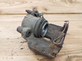 bontott AUDI A4 B7 Bal első Féknyereg Munkahengerrel