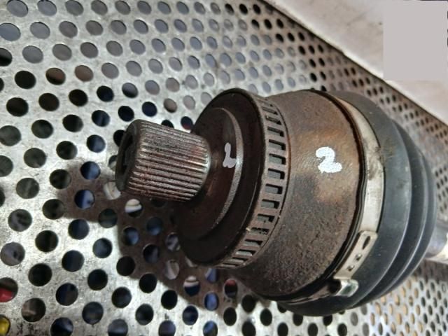 bontott AUDI A4 B7 Bal Féltengely