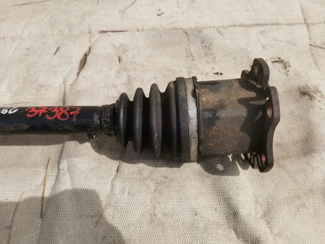 bontott AUDI A4 B7 Bal Féltengely