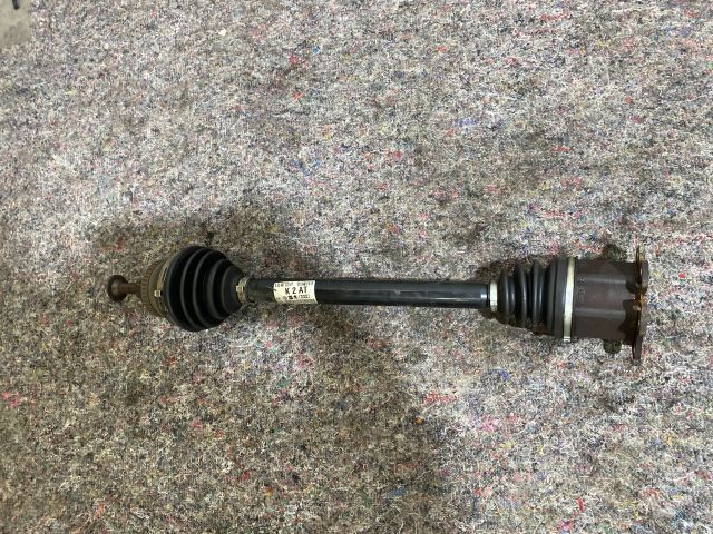 bontott AUDI A4 B7 Bal Féltengely