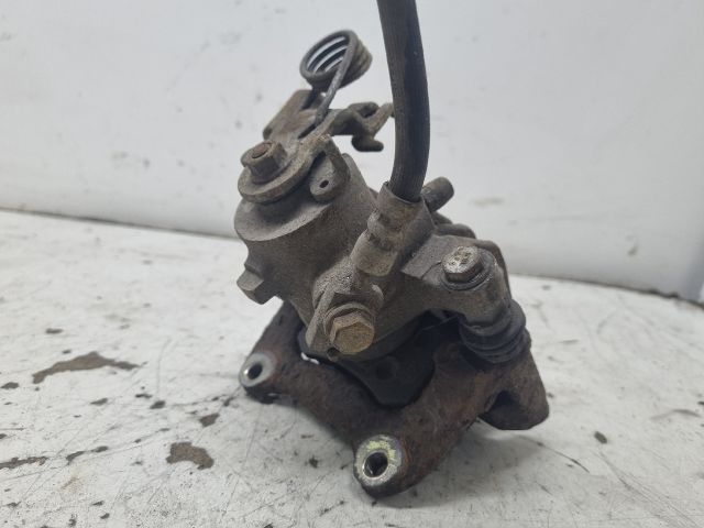 bontott AUDI A4 B7 Bal hátsó Féknyereg Munkahengerrel