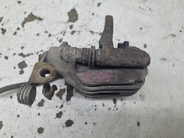 bontott AUDI A4 B7 Bal hátsó Féknyereg Munkahengerrel