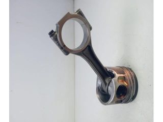 bontott AUDI A4 B7 Dugattyú és Hajtókar