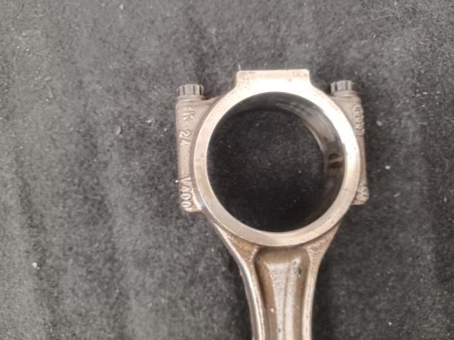 bontott AUDI A4 B7 Dugattyú