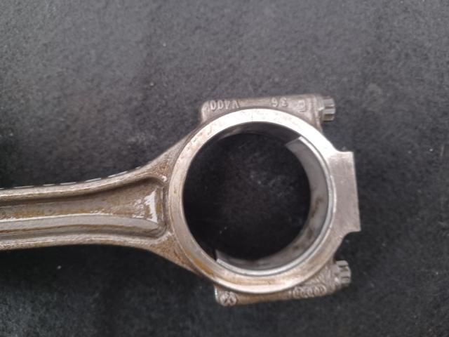 bontott AUDI A4 B7 Dugattyú