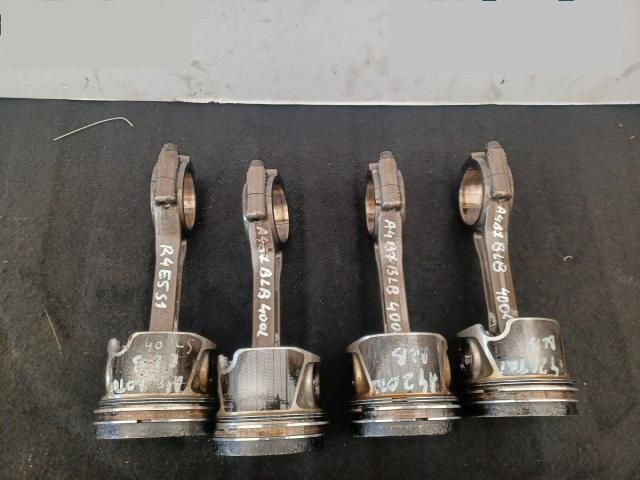 bontott AUDI A4 B7 Dugattyú