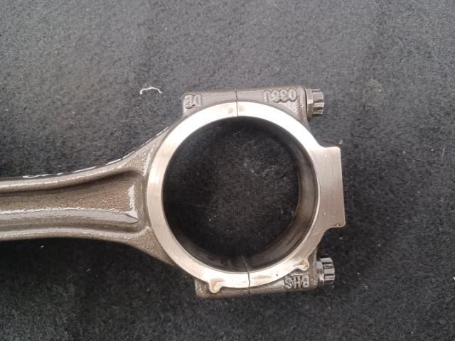 bontott AUDI A4 B7 Dugattyú