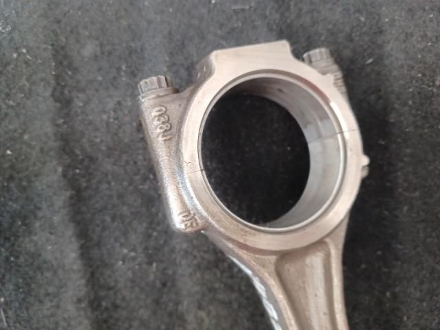 bontott AUDI A4 B7 Dugattyú