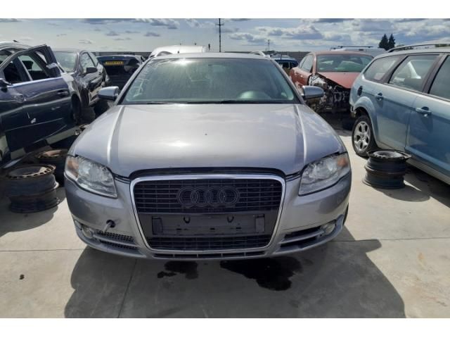 bontott AUDI A4 B7 Első Bölcső