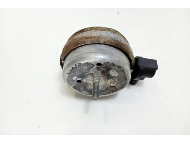 bontott AUDI A4 B7 Első Motorfelfüggesztés