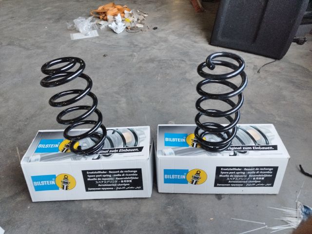 bontott AUDI A4 B7 Első Rugó Pár