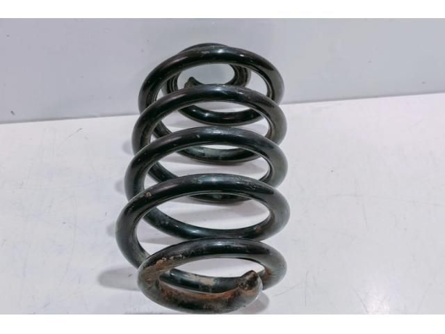 bontott AUDI A4 B7 Első Rugó