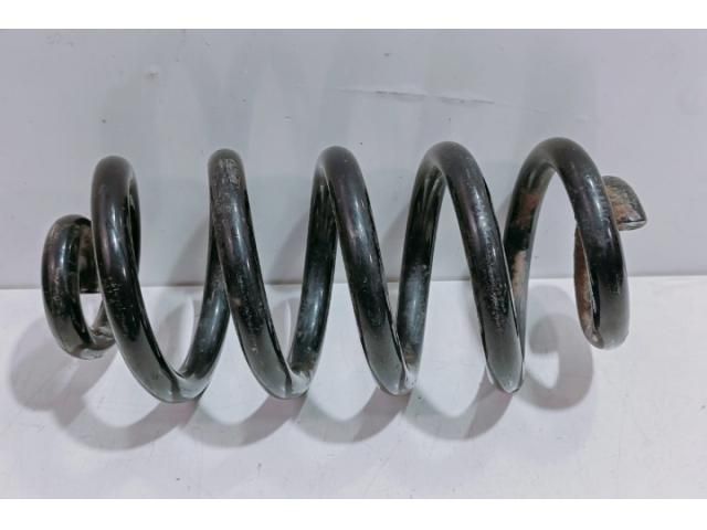 bontott AUDI A4 B7 Első Rugó