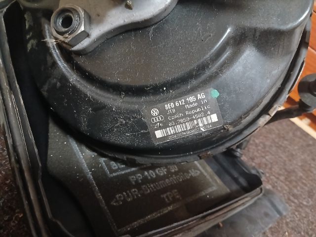 bontott AUDI A4 B7 Fékrásegítő