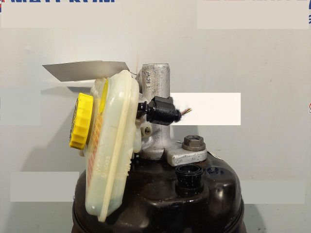 bontott AUDI A4 B7 Főfékhenger