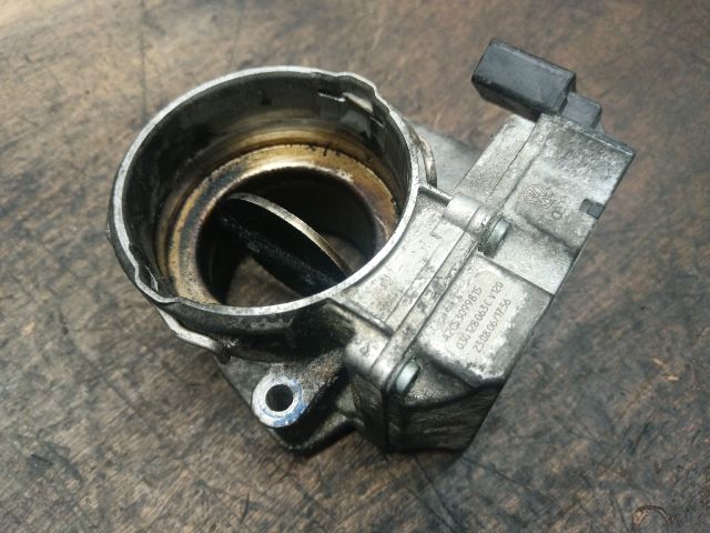 bontott AUDI A4 B7 Fojtószelep (Elektromos)