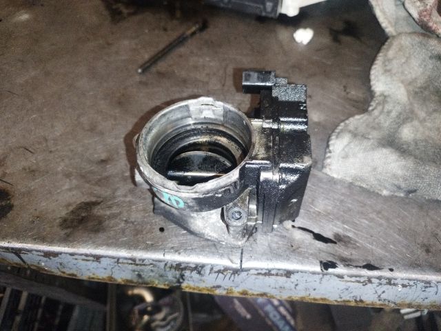 bontott AUDI A4 B7 Fojtószelep (Elektromos)