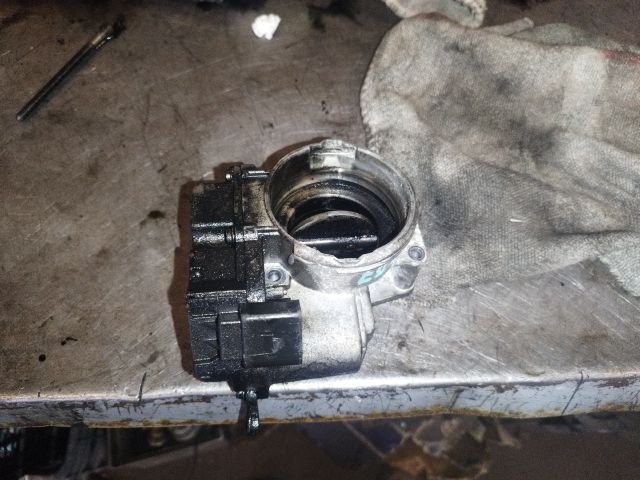 bontott AUDI A4 B7 Fojtószelep (Elektromos)