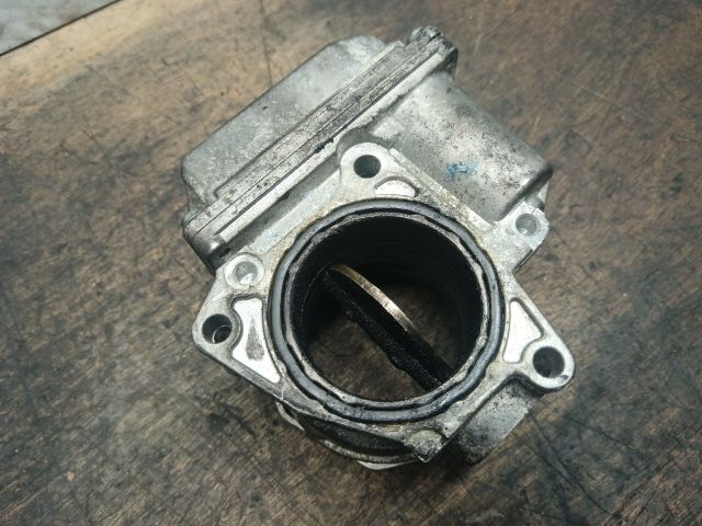 bontott AUDI A4 B7 Fojtószelep (Elektromos)