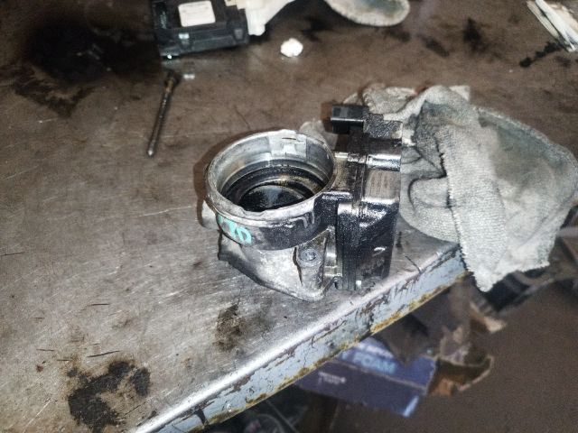 bontott AUDI A4 B7 Fojtószelep (Elektromos)