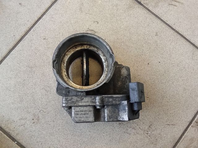 bontott AUDI A4 B7 Fojtószelep (Elektromos)