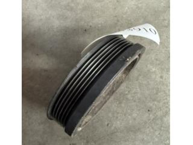 bontott AUDI A4 B7 Főtengely Szíjtárcsa