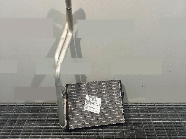 bontott AUDI A4 B7 Fűtőradiátor