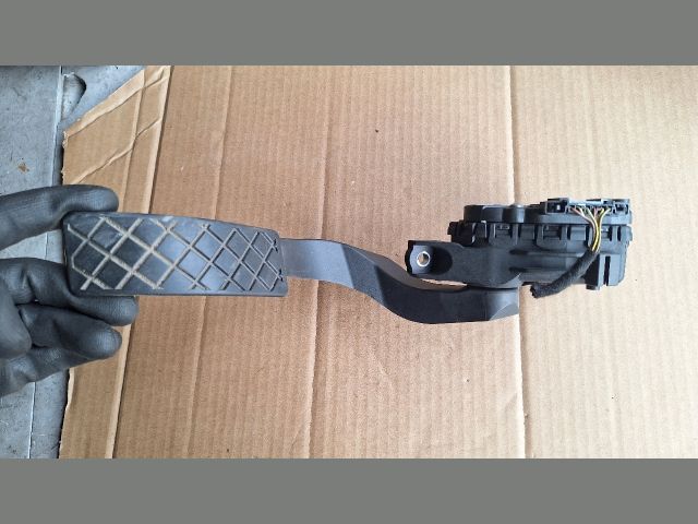 bontott AUDI A4 B7 Gázpedál (Elektromos)